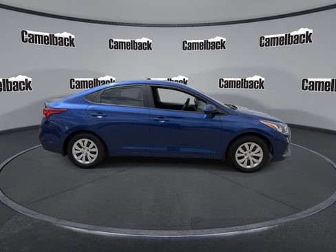Used 2022 Hyundai Accent SE FWD image 8
