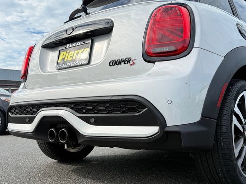Used 2023 MINI Cooper S w/ Premium Package FWD image 33