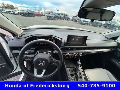 Certified 2023 Honda CR-V EX image 26