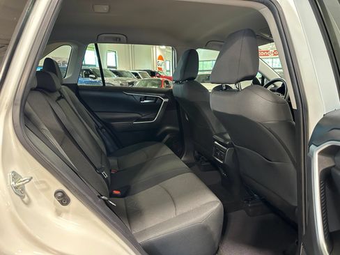 Used 2023 Toyota RAV4 XLE AWD/4WD image 35