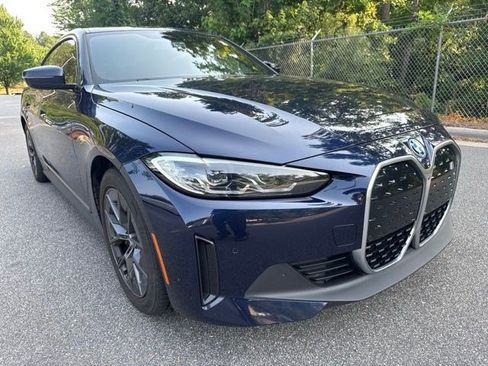 Used 2023 BMW i4 eDrive35 w/ Premium Package RWD image 5