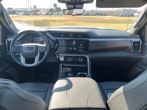 Used 2024 GMC Sierra 1500 Denali w/ Denali Reserve Package image 15