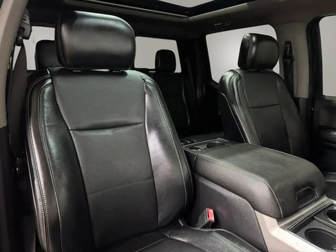 Used 2018 Ford F250 Lariat w/ Lariat Ultimate Package AWD/4WD image 16