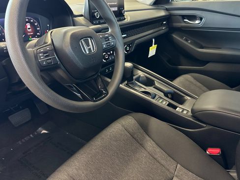 Certified 2025 Honda Accord SE image 10