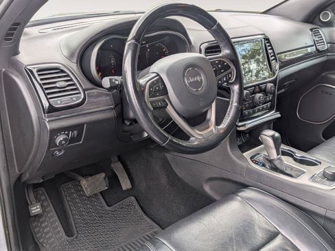 Used 2021 Jeep Grand Cherokee Overland AWD/4WD image 10