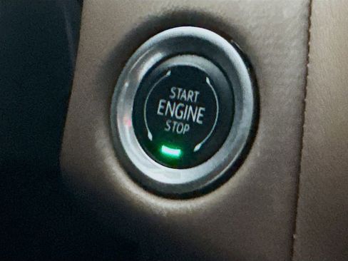 Used 2024 Chevrolet Tahoe High Country RWD image 19