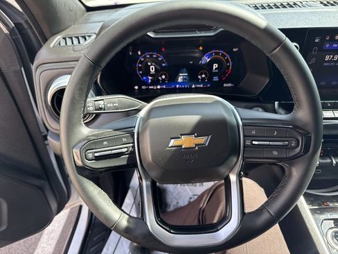 Used 2024 Chevrolet Colorado LT w/ LT Convenience Package II image 7