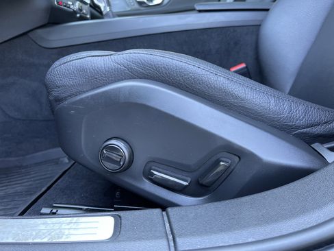 Used 2022 Volvo V60 T5 Cross Country w/ Advanced Package image 18