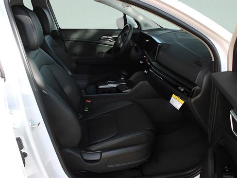 New 2026 Kia Sportage EX w/ EX Panorama Roof Package image 16