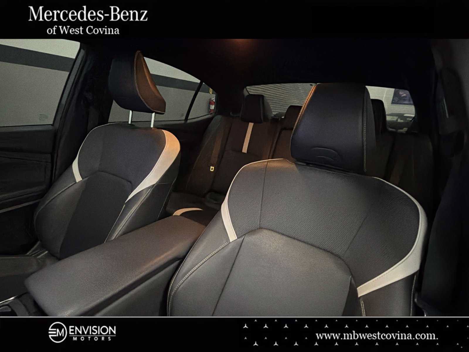 Used 2025 Toyota Camry SE FWD image 23