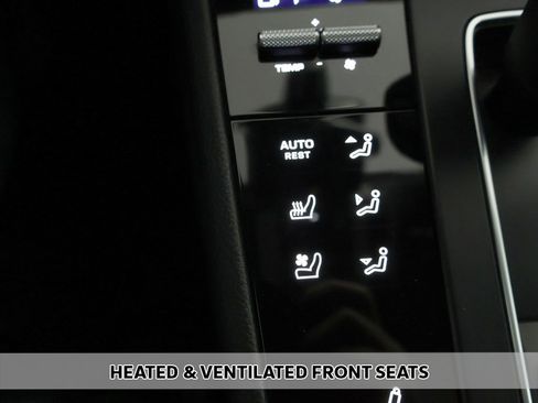 Used 2022 Porsche Macan GTS w/ Premium Package Plus image 8