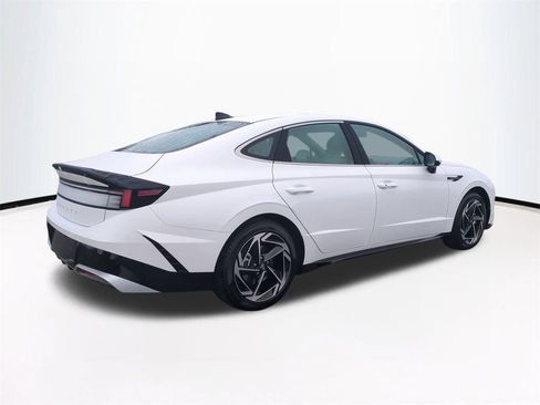 New 2026 Hyundai Sonata SEL FWD image 5