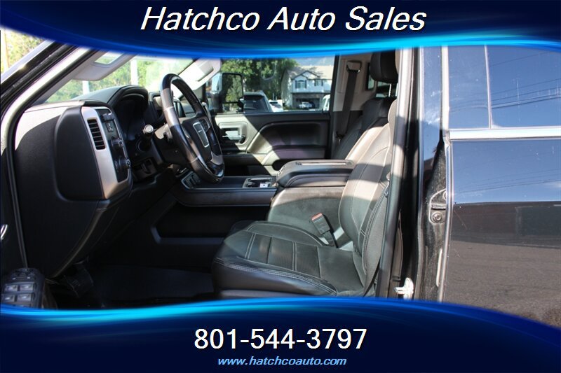 Used 2017 GMC Sierra 2500 Denali w/ Duramax Plus Package AWD/4WD image 14