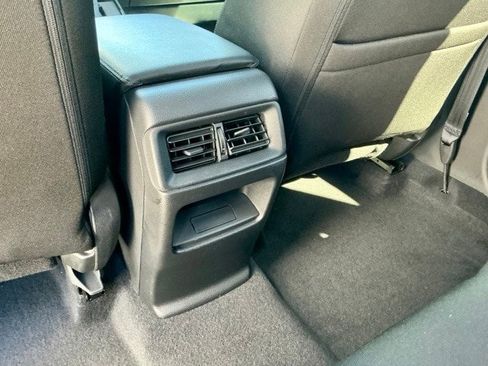 Used 2023 Honda CR-V EX image 10