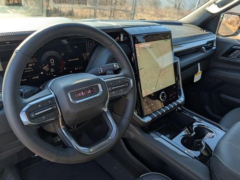 New 2026 GMC Yukon Elevation image 32