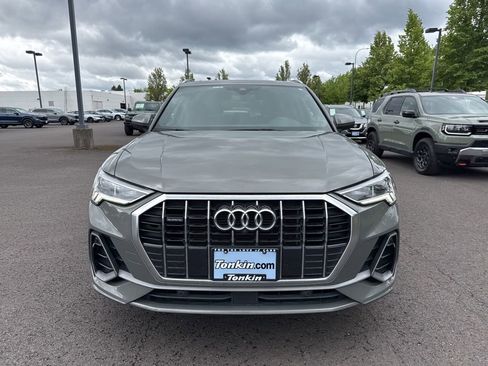 Used 2023 Audi Q3 2.0T Premium Plus w/ Premium Plus Package AWD/4WD image 2