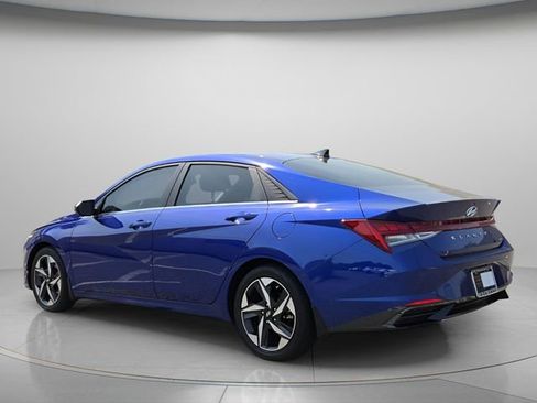 Certified 2023 Hyundai Elantra Limited image 9