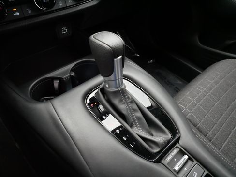 Used 2024 Honda HR-V LX image 24
