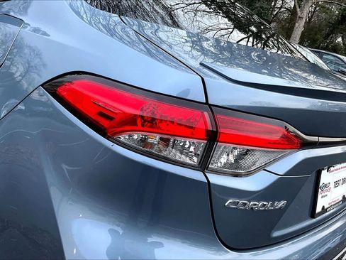 Used 2021 Toyota Corolla SE image 28