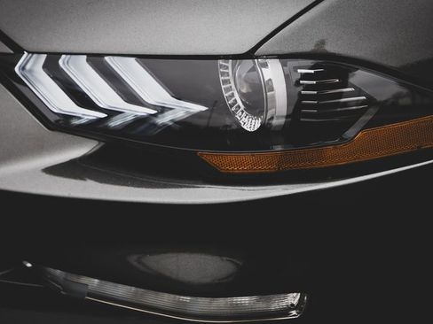 Used 2018 Ford Mustang Coupe w/ Equipment Group 101A image 18