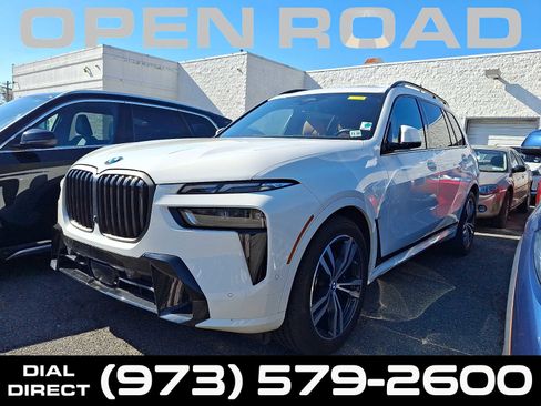 Used 2024 BMW X7 xDrive40i w/ M Sport Package AWD/4WD image 1