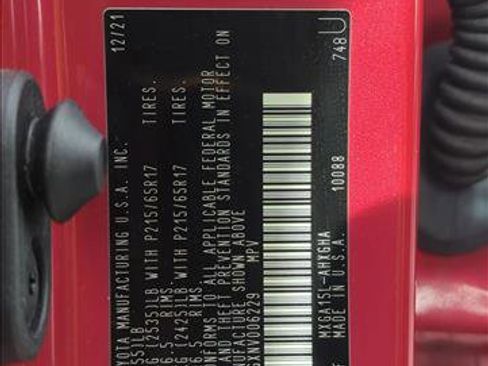 Used 2022 Toyota Corolla Cross LE image 28