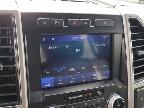 Used 2020 Ford F150 Lariat w/ Equipment Group 502A Luxury AWD/4WD image 24