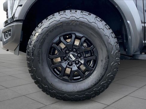 Used 2023 Ford F150 Raptor image 11