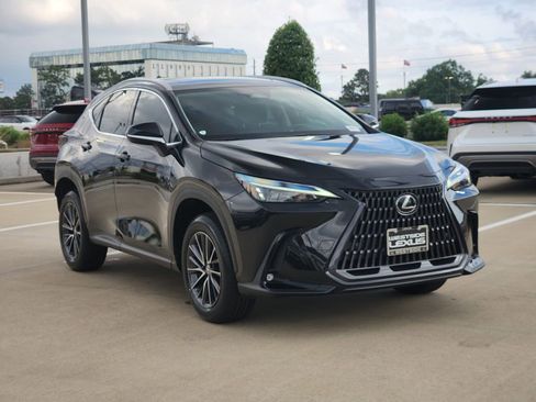 Used 2023 Lexus NX 350 AWD image 3