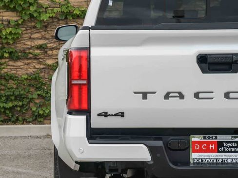 Used 2024 Toyota Tacoma TRD Sport w/ TRD Sport Upgrade Package AWD/4WD image 6