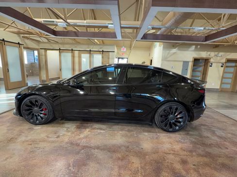 Used 2022 Tesla Model 3 Performance image 7