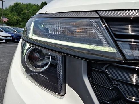 Certified 2024 Kia Seltos X-Line AWD/4WD image 9