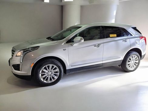 Used 2018 Cadillac XT5 FWD image 17