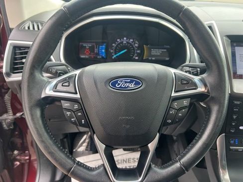 Used 2019 Ford Edge Titanium w/ Equipment Group 301A AWD/4WD image 27