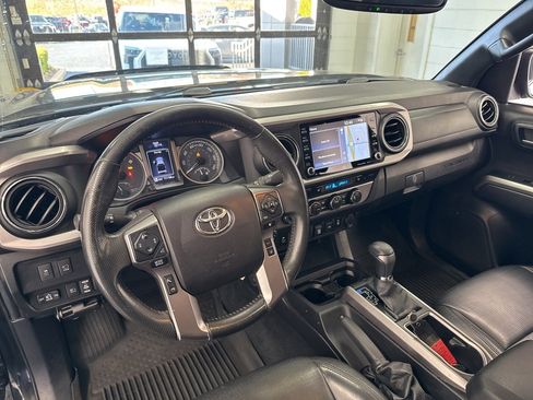 Certified 2021 Toyota Tacoma Limited image 16