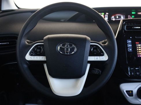 Used 2017 Toyota Prius Two FWD image 27