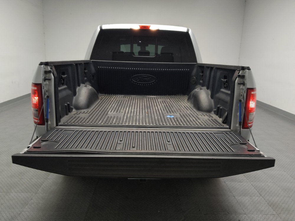 Used 2015 Ford F150 XLT w/ Equipment Group 302A Luxury AWD/4WD image 29