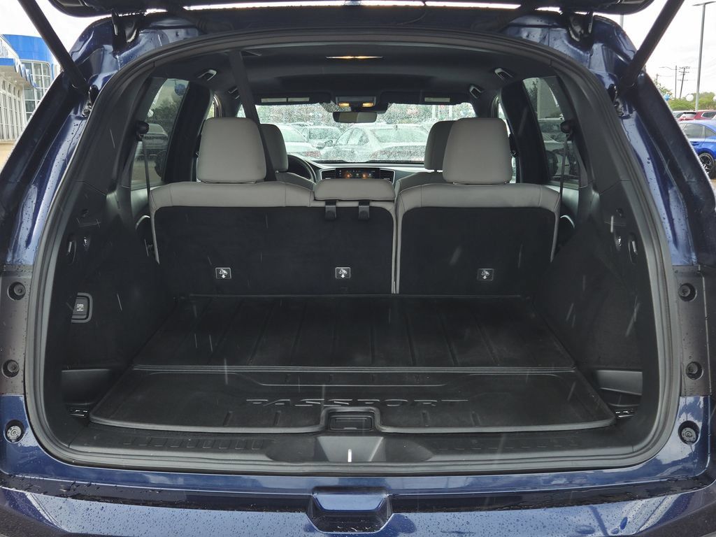 Certified 2025 Honda Passport EX-L image 26