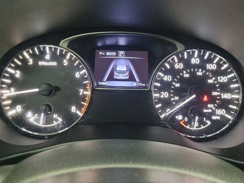 Used 2016 Nissan Pathfinder SV AWD/4WD image 23