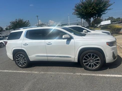 Used 2023 GMC Acadia Denali w/ Trailering Package AWD/4WD image 4
