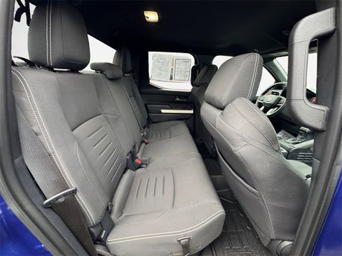 Used 2024 Toyota Tacoma TRD Off-Road image 32