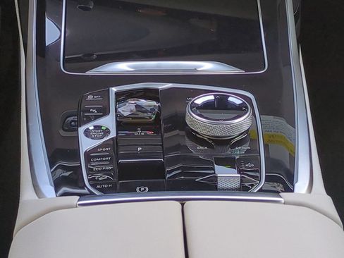 New 2027 BMW X7 M60i AWD/4WD image 19