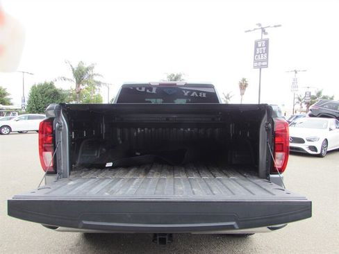 Used 2019 GMC Sierra 1500 SLE w/ SLE Value Package AWD/4WD image 8