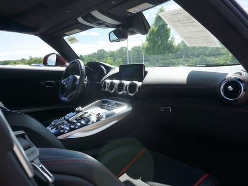 Used 2018 Mercedes-Benz AMG GT C image 40