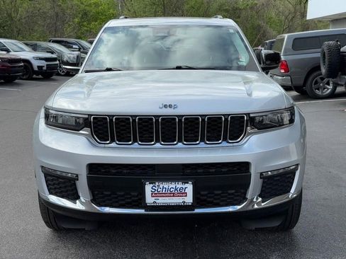 Used 2022 Jeep Grand Cherokee L Limited AWD/4WD image 9