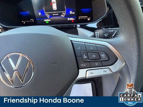 Used 2022 Volkswagen Taos S image 19