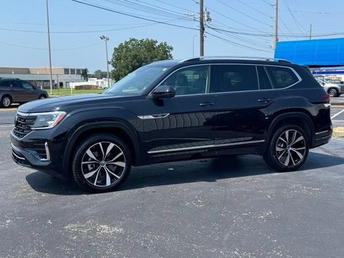 Used 2026 Volkswagen Atlas SEL Premium R-Line AWD/4WD image 3