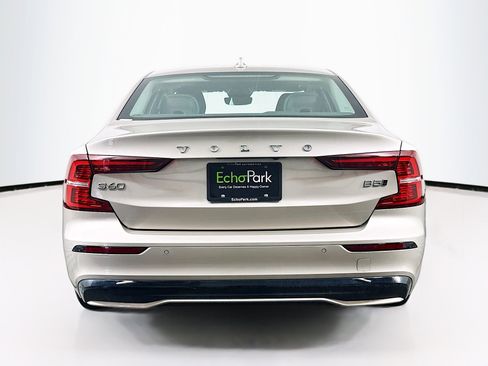Used 2024 Volvo S60 B5 Plus image 7