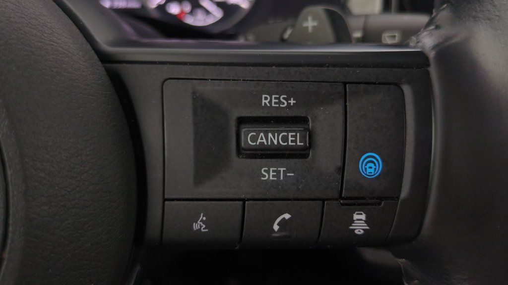 Certified 2025 Nissan Pathfinder SV FWD image 20