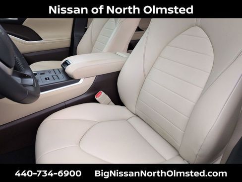 Used 2022 Toyota Highlander XLE image 20